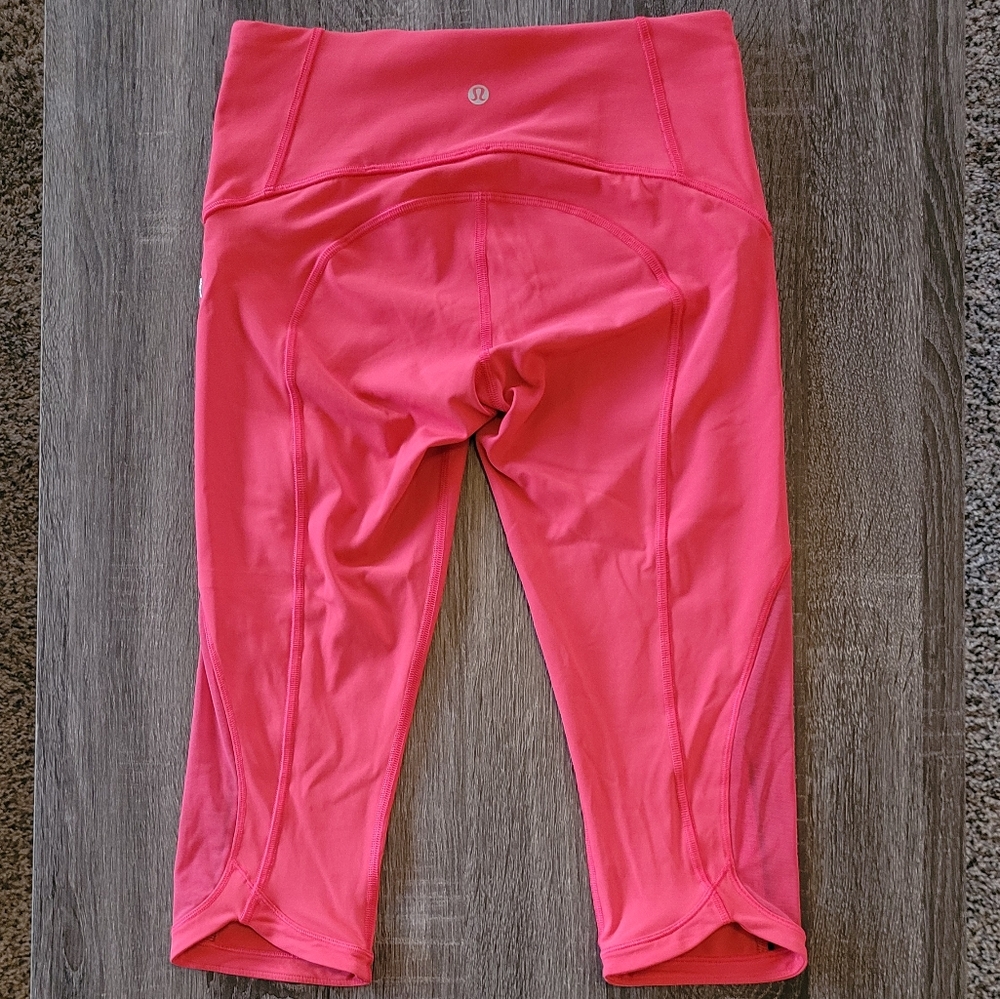 Lululemon Cropped Mesh Panel Leggings - Picture 4 of 8